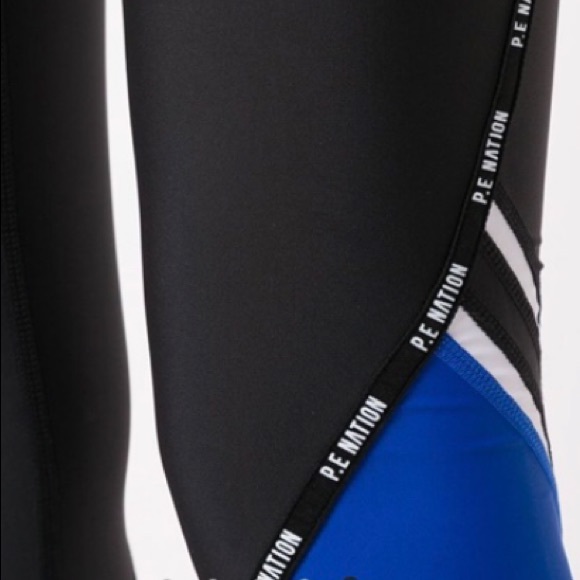 P.E Nation Open Stroke legging - Picture 5 of 16